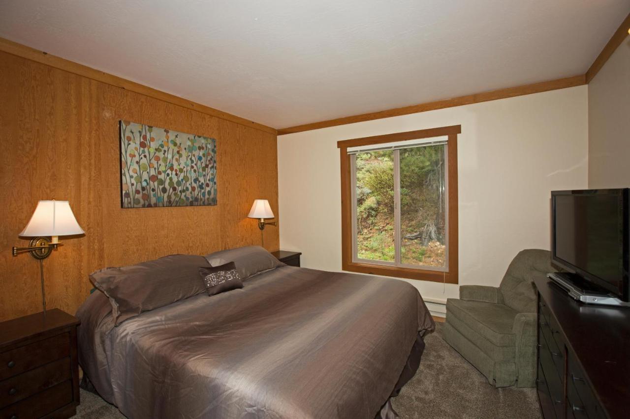 Palisades Tahoe Ski Condo - Remodeled 2 Bedroom Walking Distance To Lifts & Village Olympic Valley  Exteriér fotografie