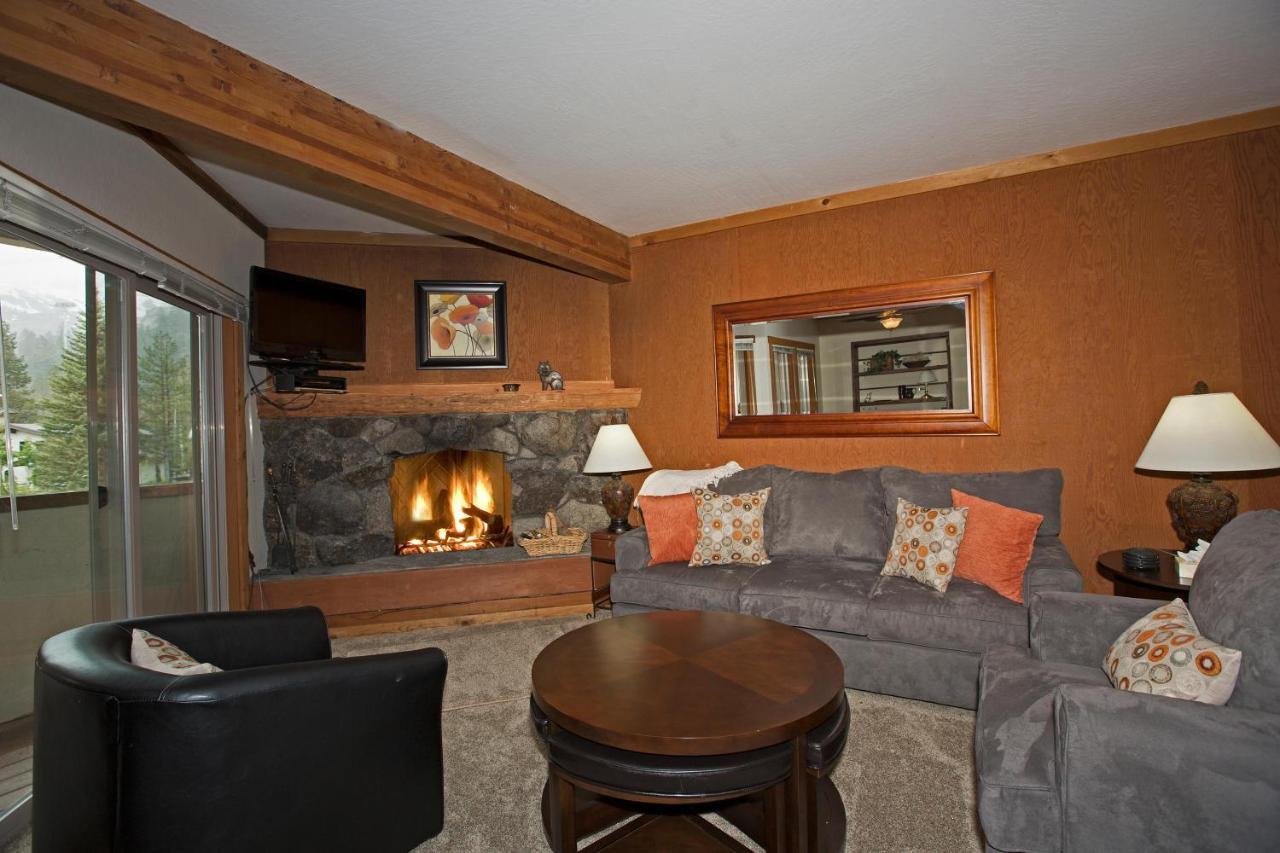 Palisades Tahoe Ski Condo - Remodeled 2 Bedroom Walking Distance To Lifts & Village Olympic Valley  Exteriér fotografie