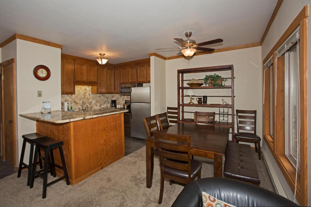 Palisades Tahoe Ski Condo - Remodeled 2 Bedroom Walking Distance To Lifts & Village Olympic Valley  Exteriér fotografie